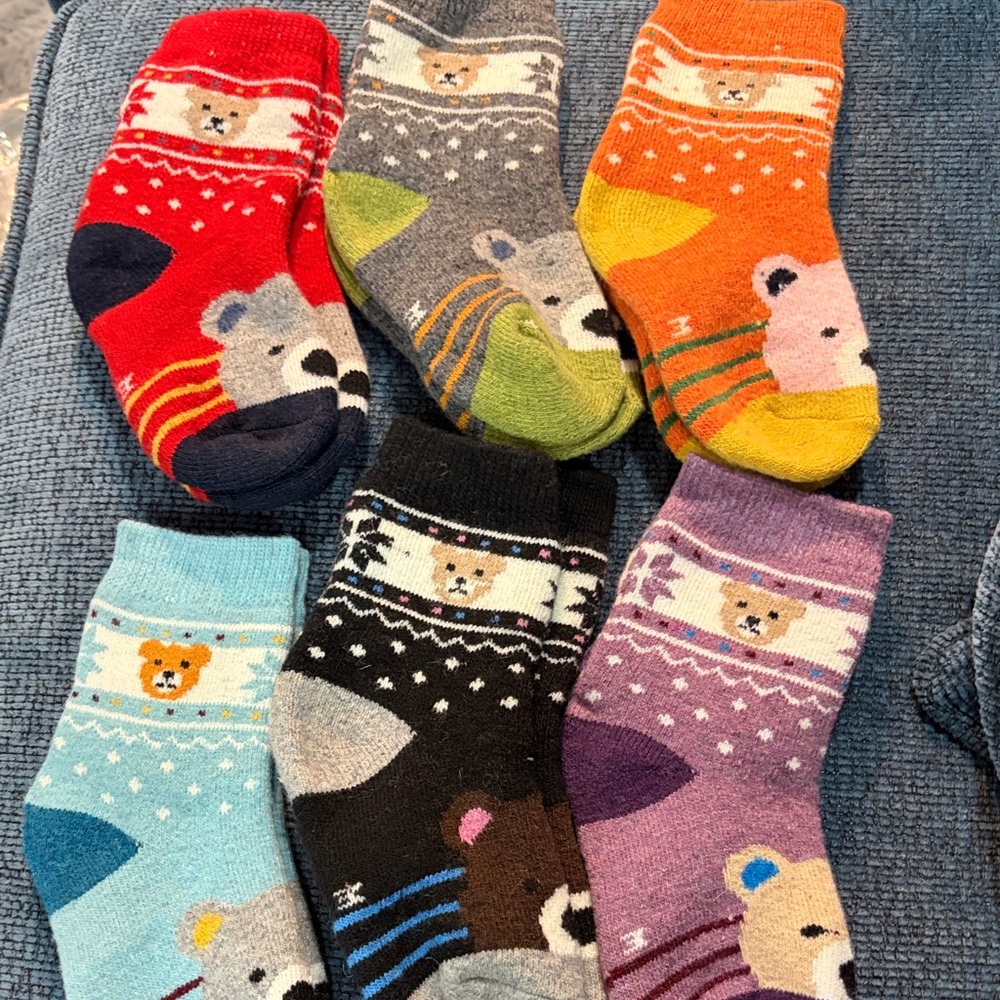 Colorful Bear Patterned Socks Set